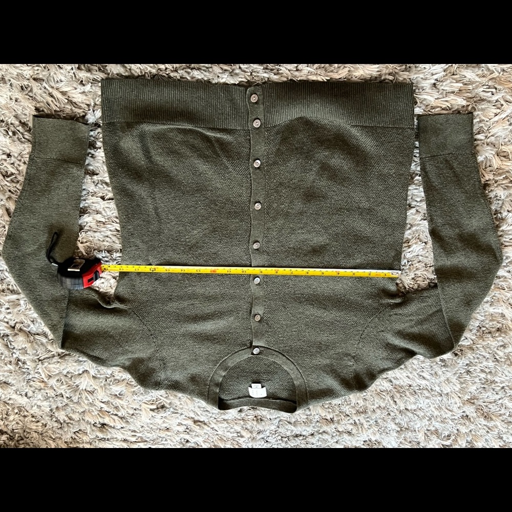 Cardigan - Picture 6 of 7